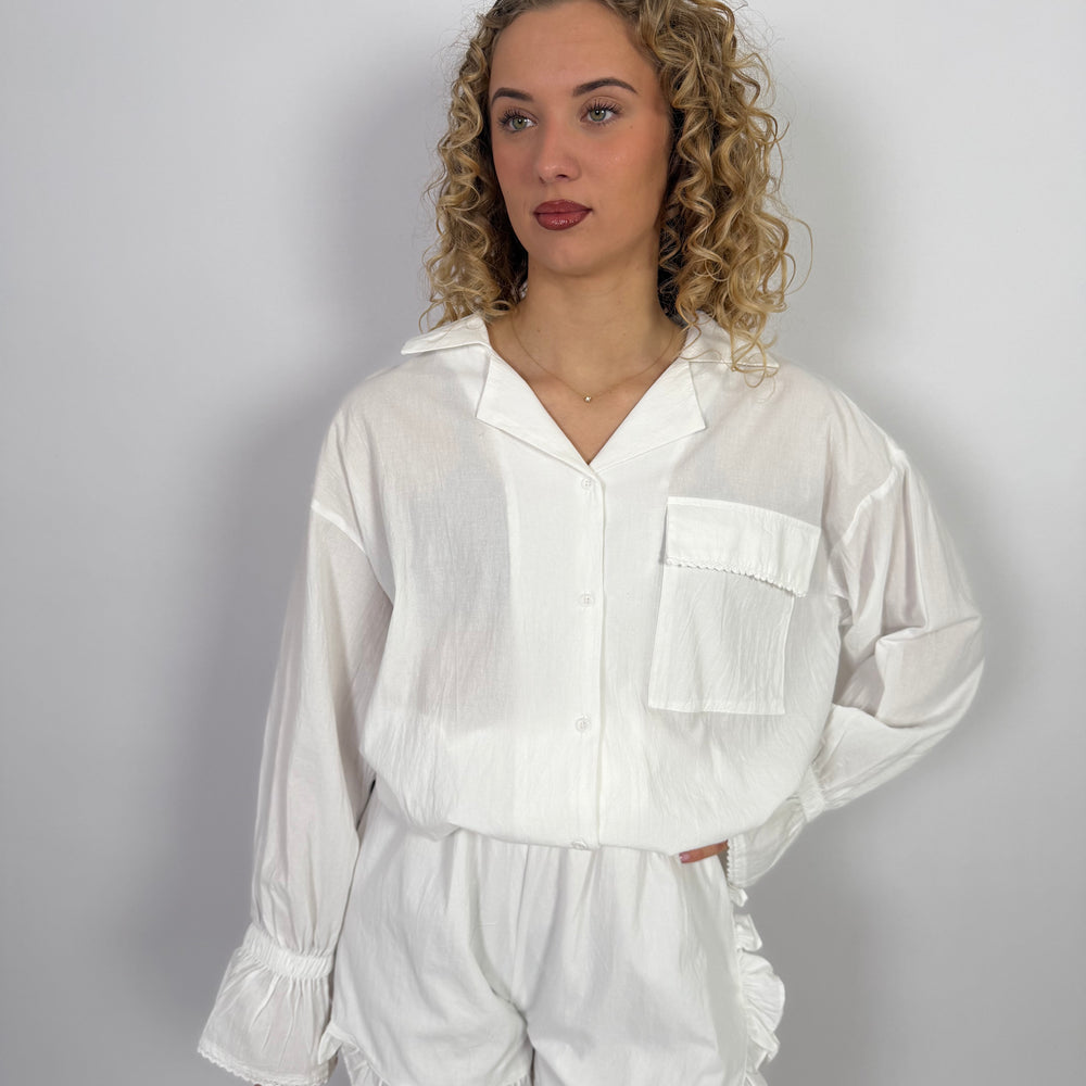 
                      
                        OVERSIZED BLOUSE OFF WHITE
                      
                    
