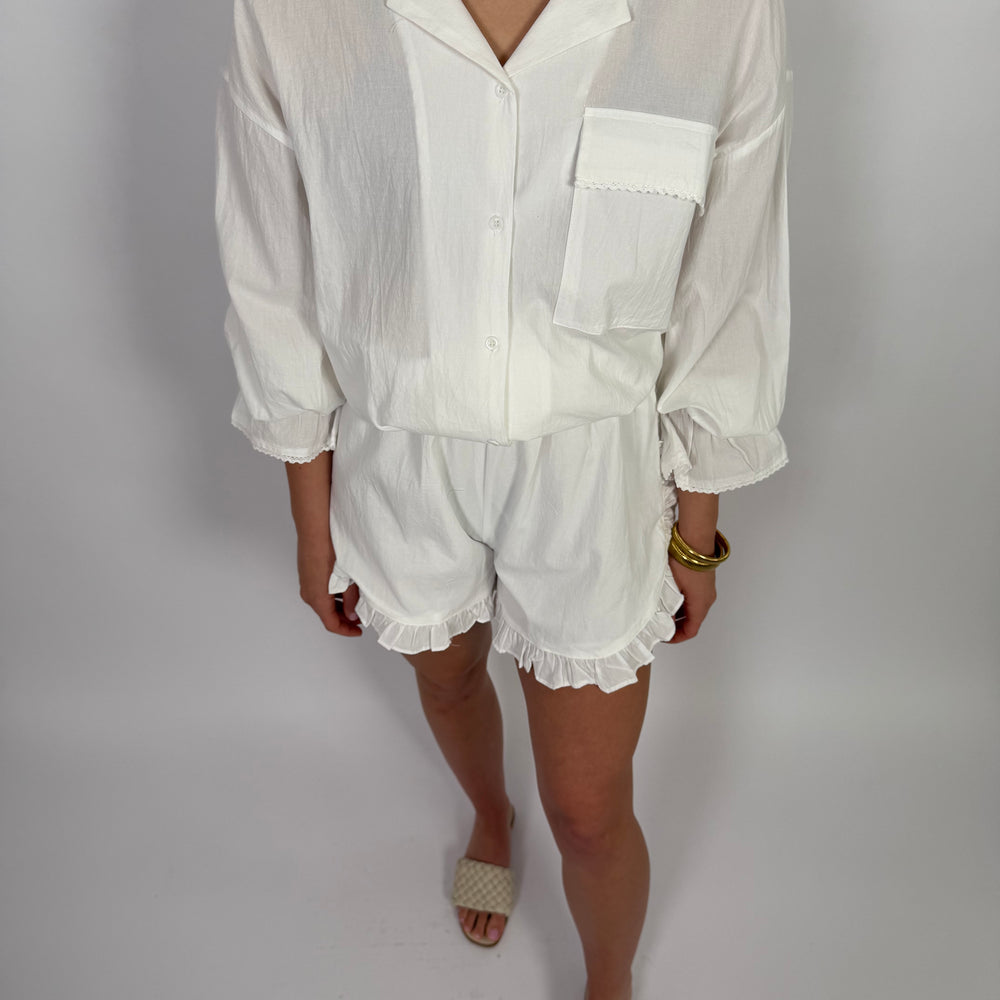 
                      
                        OVERSIZED BLOUSE OFF WHITE
                      
                    