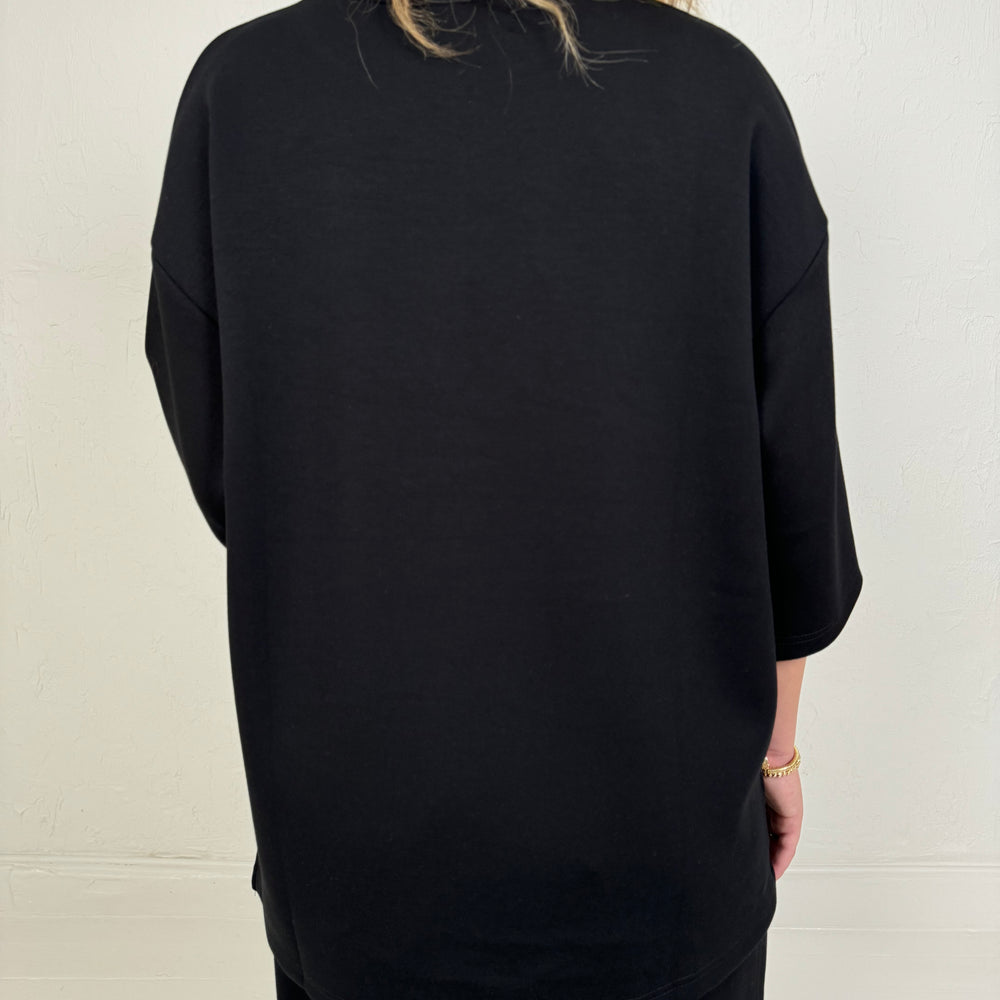 OVERSIZED T-SHIRT ZWART