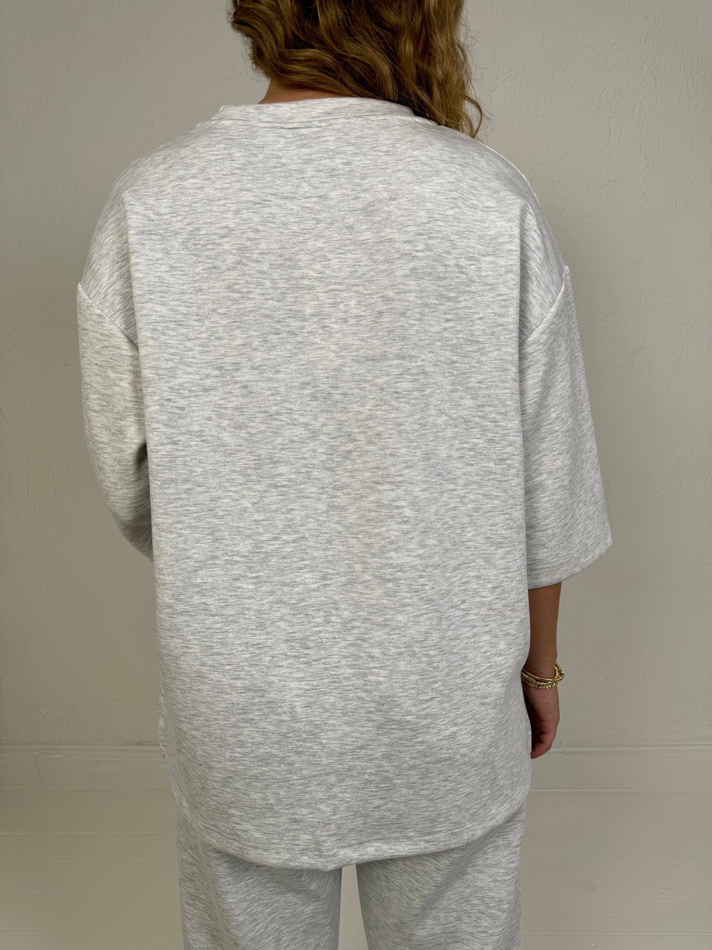 OVERSIZED T-SHIRT LICHT GRIJS