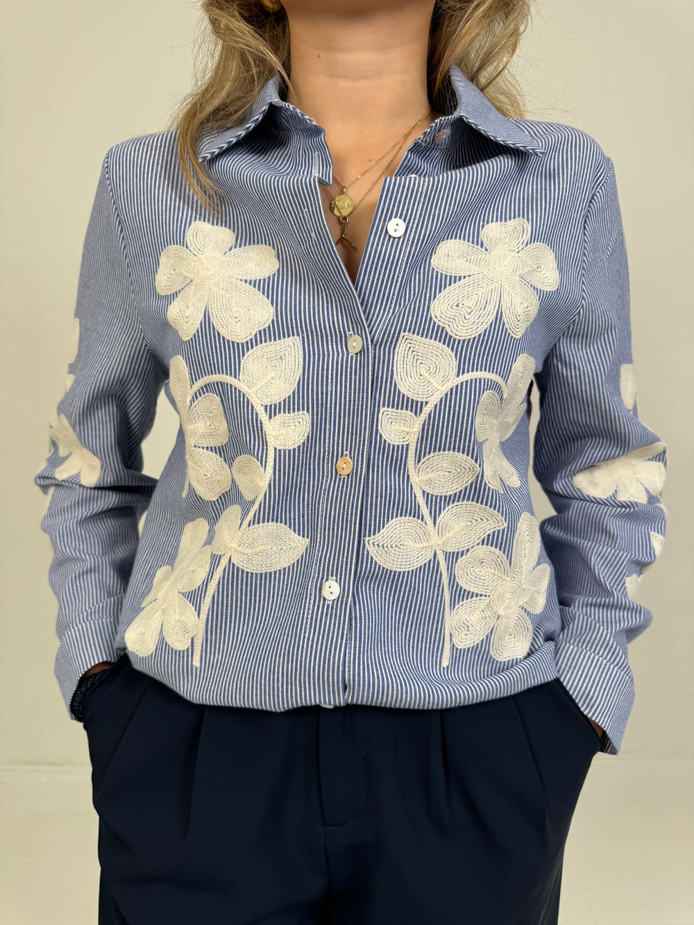 GESTREEPTE BLOEMEN BLOUSE